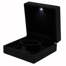 $291.35 - 1Pza, Negro,10x10x4.5cm, PVC, Joyero., MXUMG-001, Empaque: 10X5X10 cm, 0.137kg, Envío: 0 Días